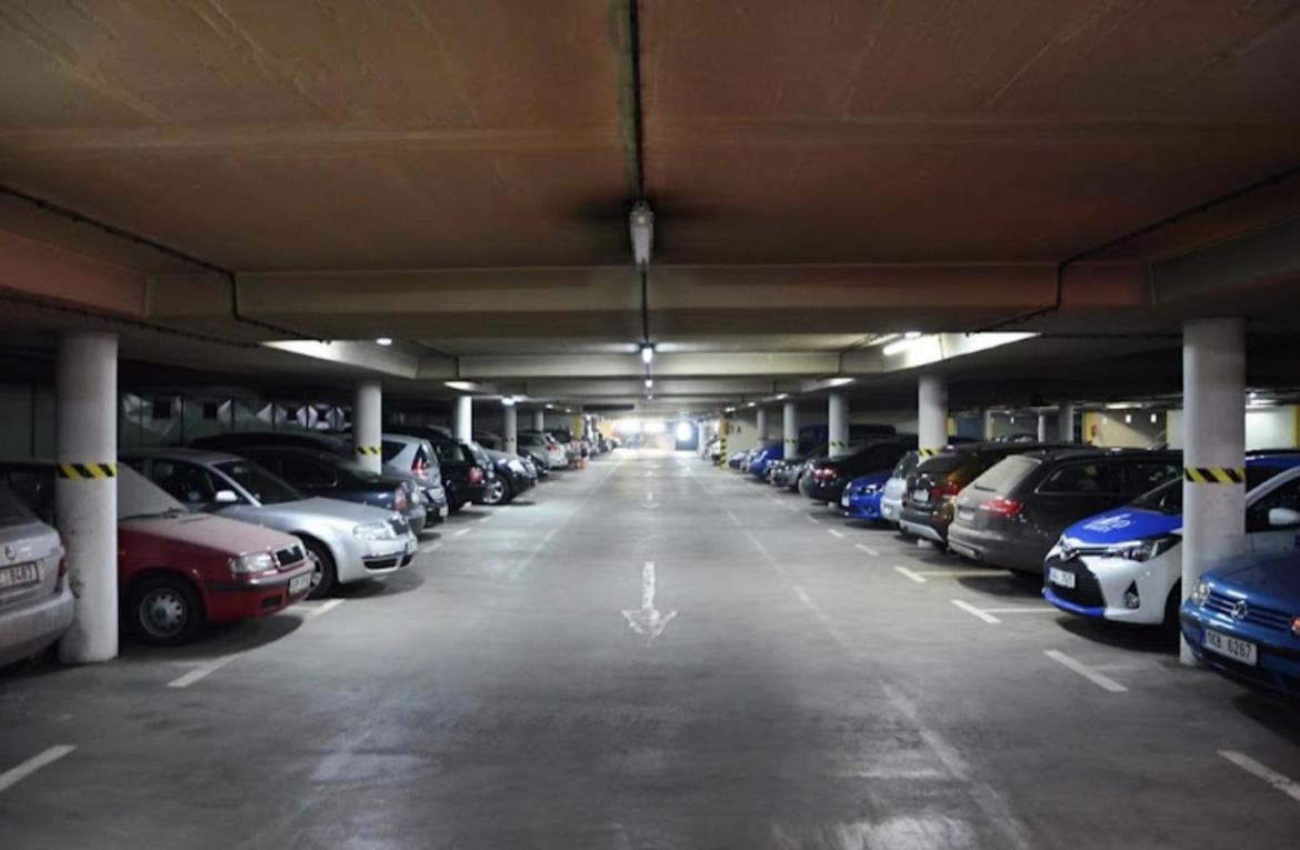 Apartment Themis Κάρλοβι Βάρι Εξωτερικό φωτογραφία