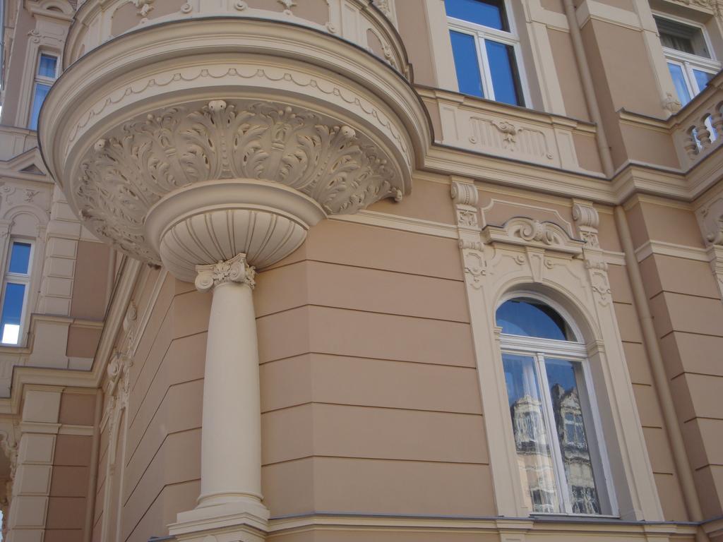 Apartment Themis Κάρλοβι Βάρι Εξωτερικό φωτογραφία