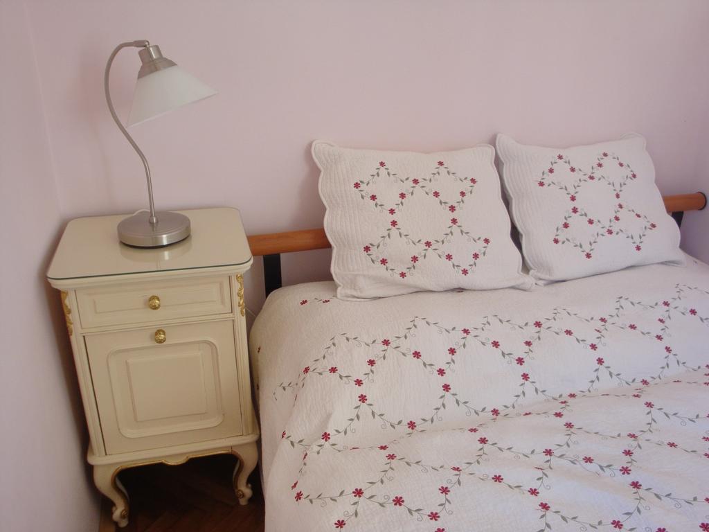 Apartment Themis Κάρλοβι Βάρι Εξωτερικό φωτογραφία