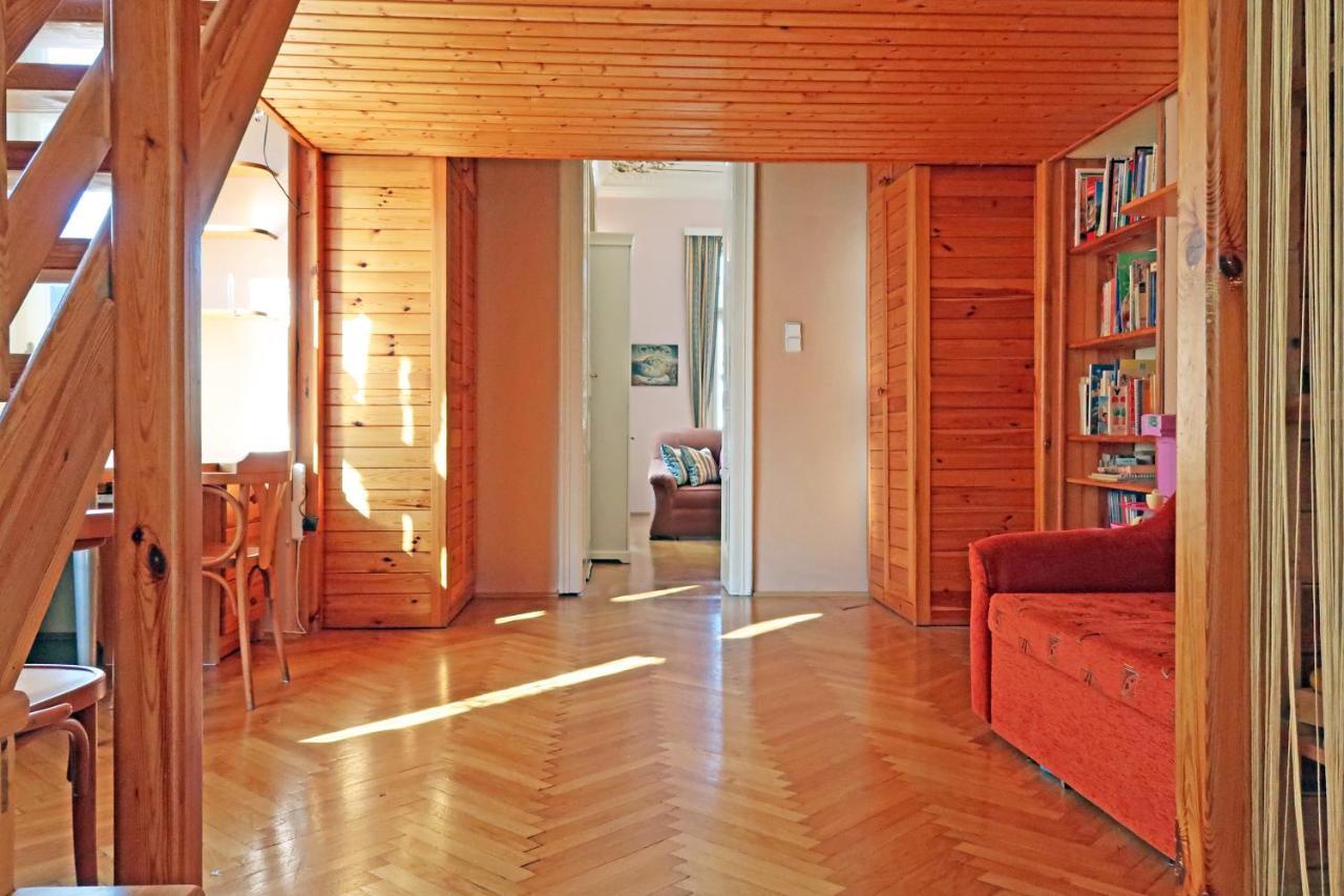 Apartment Themis Κάρλοβι Βάρι Εξωτερικό φωτογραφία